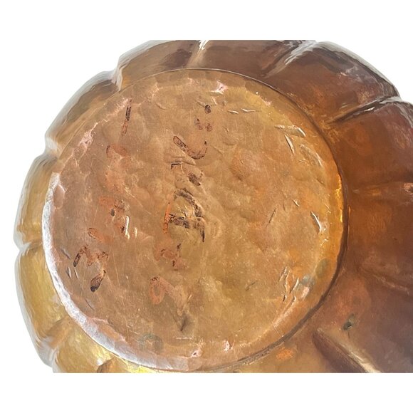 Hand Hammered Copper Vase  10" Tall Seamless Collectible Arts & Crafts Era - Picture 6 of 10